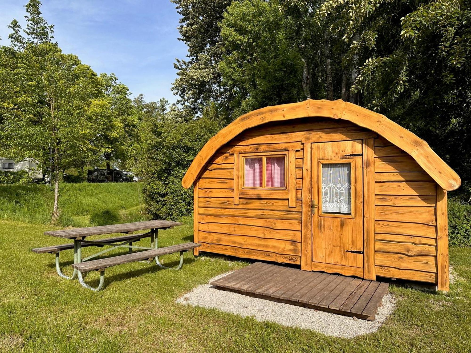 Camping & Pension Au An Der Donau Exteriör bild
