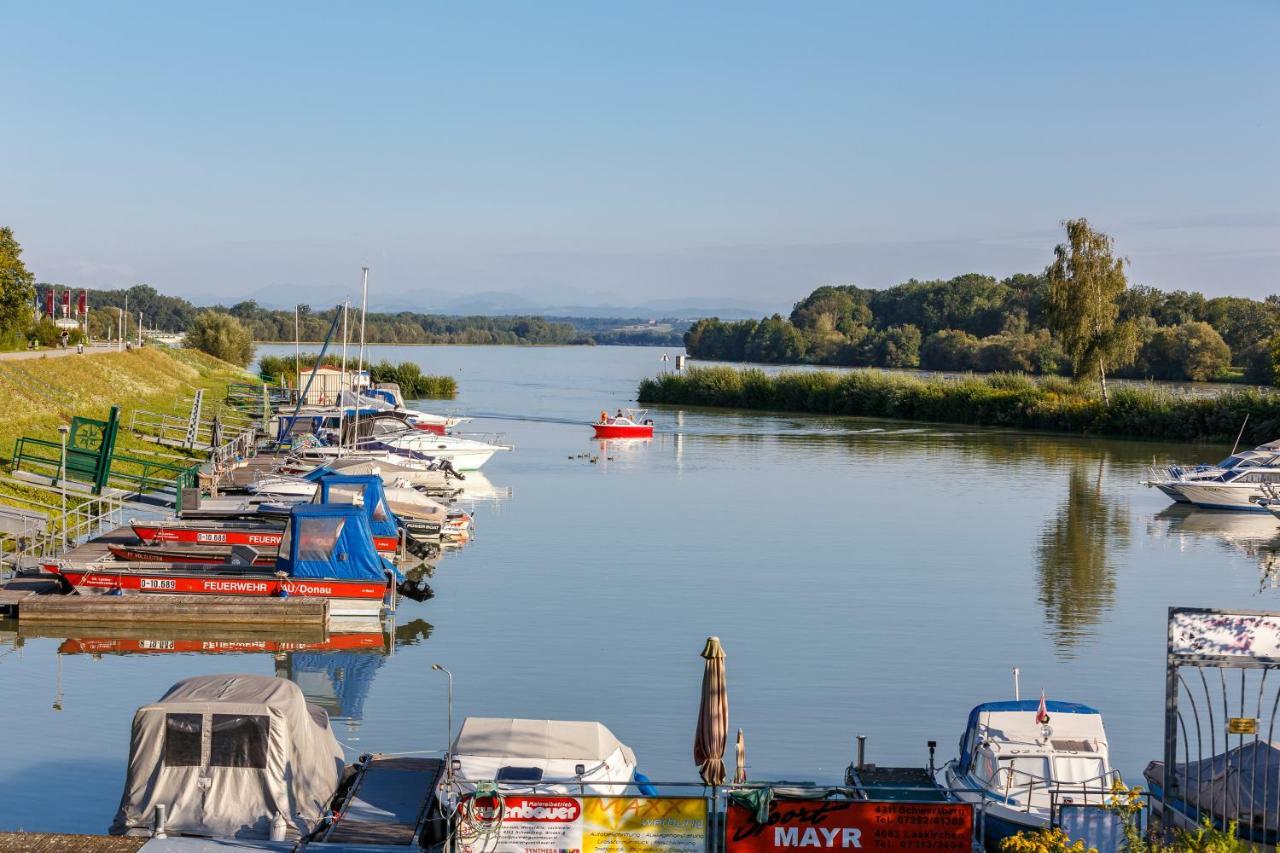 Camping & Pension Au An Der Donau Exteriör bild